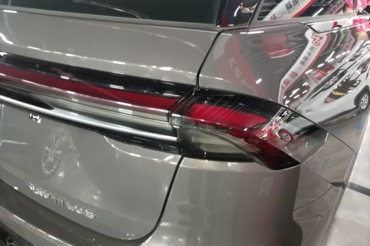 Used Lincoln Nautilus 2023 2.0T Four-Wheel Drive Zunrui Version Right Rear Taillight