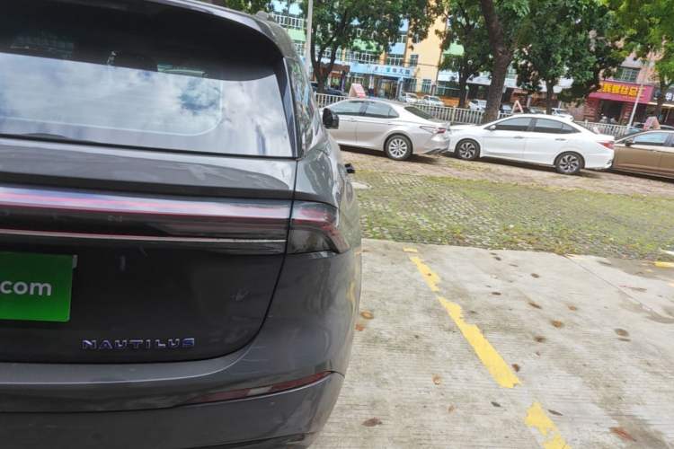 Used Lincoln Nautilus 2023 2.0T All-Wheel-Drive Zunrui Hybrid Version Right Rear Taillight