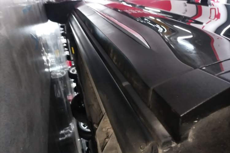 Used Lincoln Nautilus 2023 2.0T Four-Wheel Drive Zunrui Version Right Side Sill