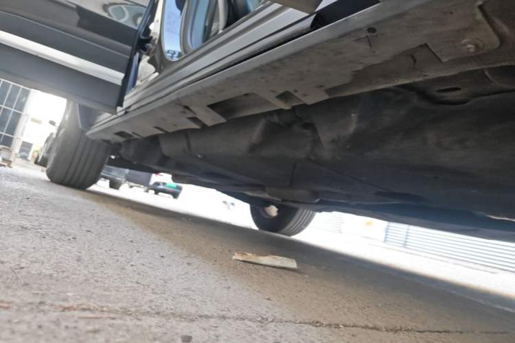 Used Lincoln Nautilus 2023 2.0T Four-Wheel Drive Luxury Edition Right Side Sill