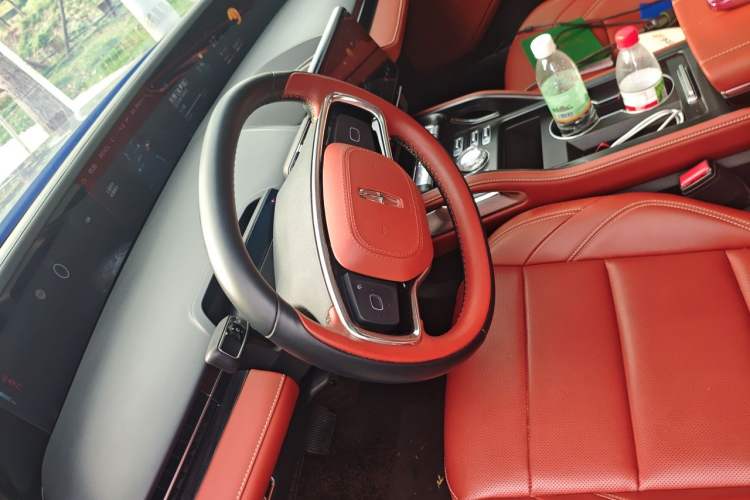 Used Lincoln Nautilus 2023 2.0T All-Wheel-Drive Luxury Hybrid Edition Steering Wheel
