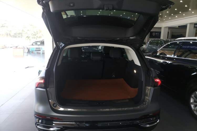 Used Lincoln Nautilus 2023 2.0T Four-Wheel Drive Luxury Edition Trunk