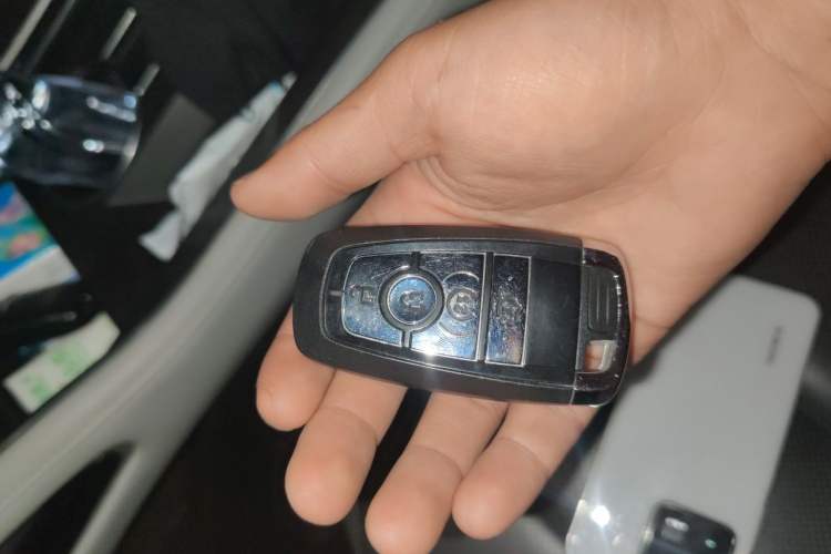 Used Lincoln Nautilus 2023 2.0T Four-Wheel Drive Luxury Edition Vehicle Key