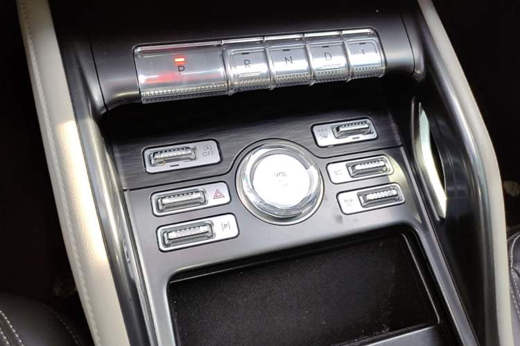 Used Lincoln Nautilus 2023 2.0T Four-Wheel Drive Luxury Edition Gear Lever