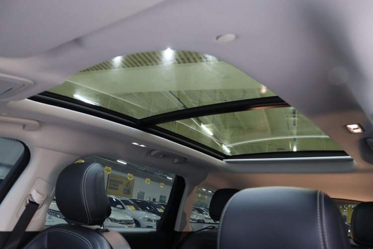 Used Lincoln Nautilus 2023 2.0T Four-Wheel Drive Luxury Edition Interior 9