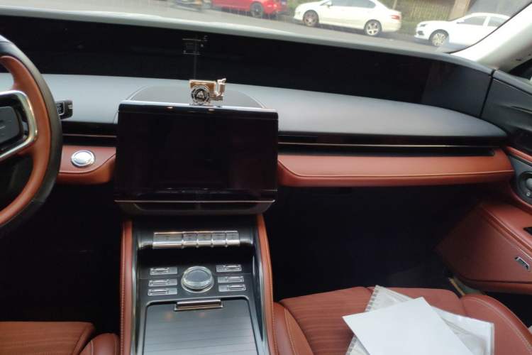 Used Lincoln Nautilus 2023 2.0T All-Wheel-Drive Zunrui Hybrid Version Audio And AC Panel