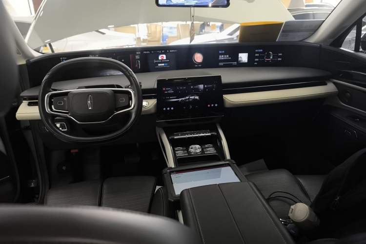 Used Lincoln Nautilus 2023 2.0T Four-Wheel Drive Zunrui Version Center Console