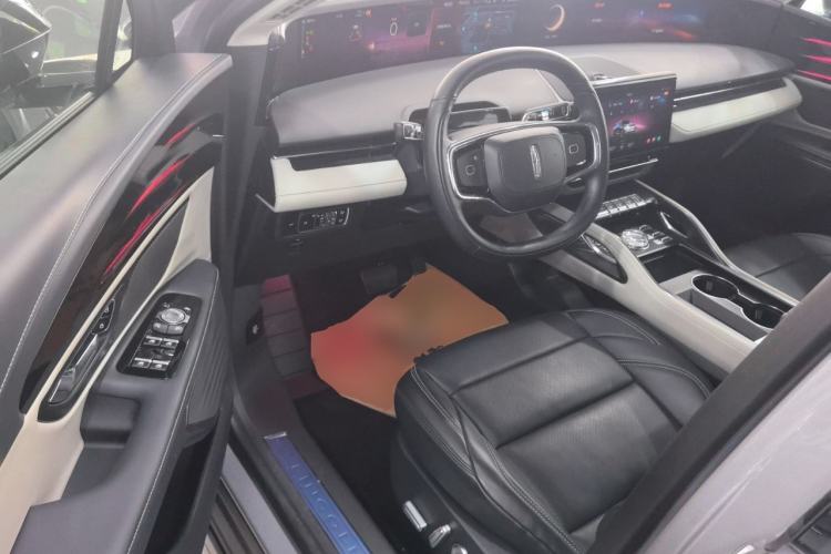Used Lincoln Nautilus 2023 2.0T All-Wheel-Drive Luxury Edition Driver Seat