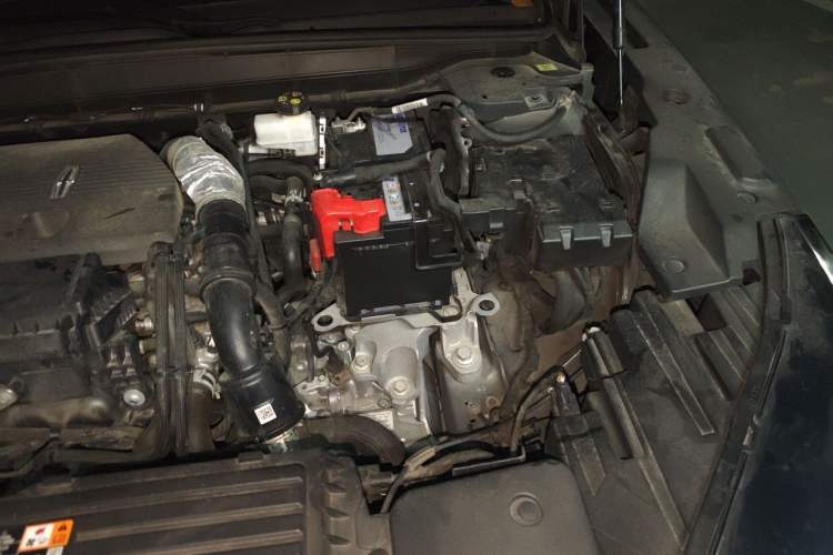 Used Lincoln Nautilus 2023 2.0T All-Wheel-Drive Luxury Edition Engine Bay Left