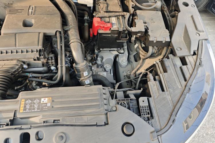 Used Lincoln Nautilus 2023 2.0T Four-Wheel Drive Luxury Edition Engine Bay Left