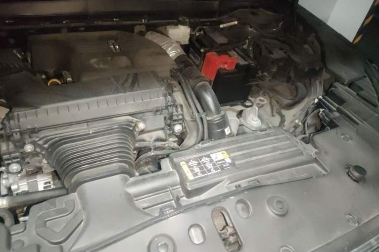 Used Lincoln Nautilus 2023 2.0T All-Wheel-Drive Luxury Edition Engine Bay Left