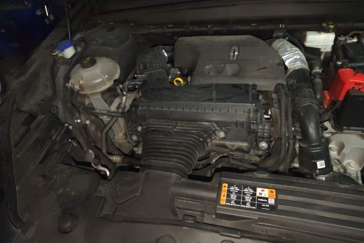 Used Lincoln Nautilus 2023 2.0T All-Wheel-Drive Luxury Edition Engine Bay Right