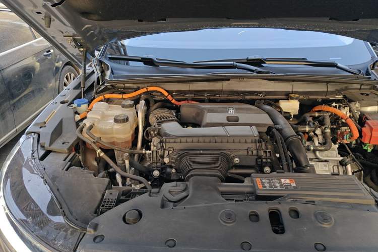 Used Lincoln Nautilus 2023 2.0T All-Wheel-Drive Zunrui Hybrid Version Engine Bay Right