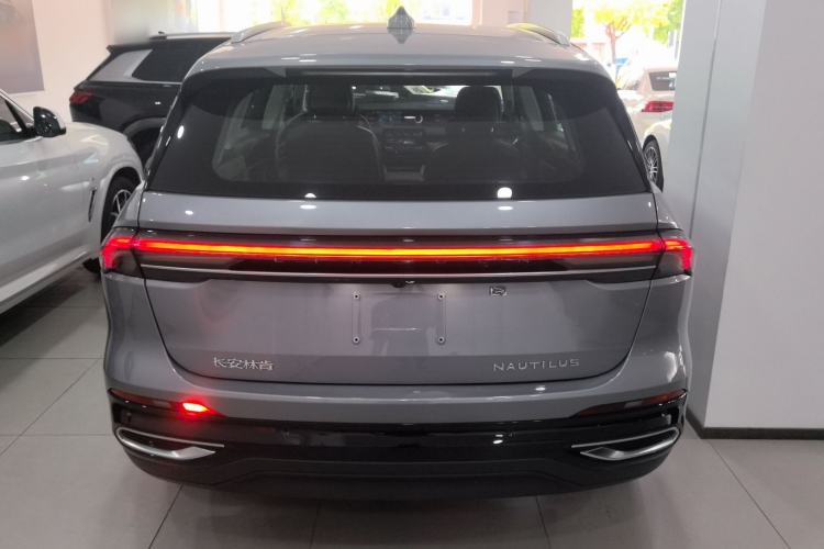 Used Lincoln Nautilus 2023 2.0T All-Wheel-Drive Luxury Edition Rear