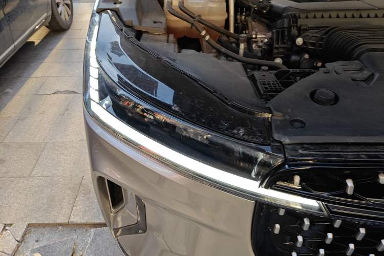 Used Lincoln Nautilus 2023 2.0T All-Wheel-Drive Zunrui Hybrid Version Right Front Headlight