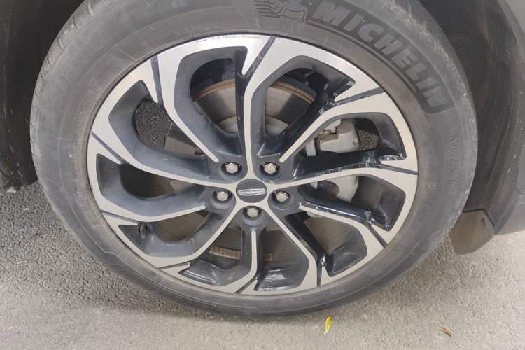 Used Lincoln Nautilus 2023 2.0T Four-Wheel Drive Zunrui Version Right Front Wheel Hub