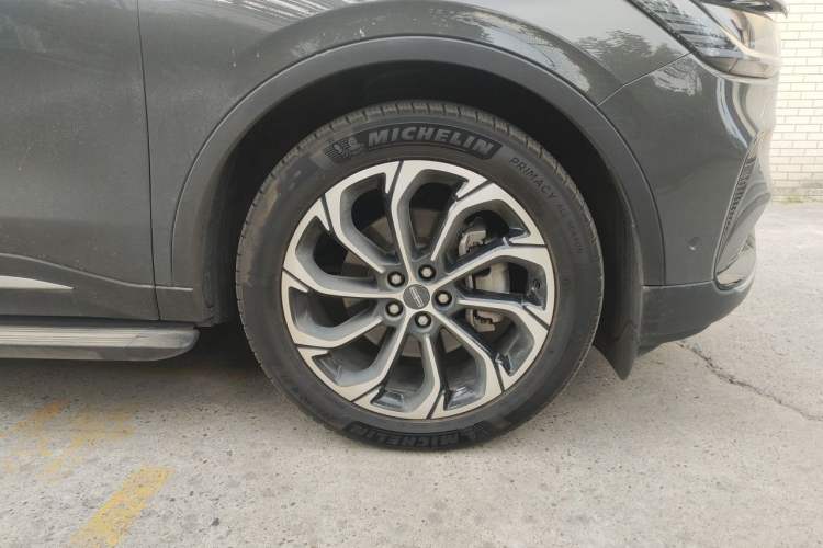 Used Lincoln Nautilus 2023 2.0T Four-Wheel Drive Zunrui Version Right Front Wheel Hub