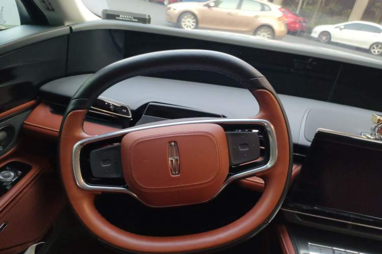 Used Lincoln Nautilus 2023 2.0T All-Wheel-Drive Zunrui Hybrid Version Steering Wheel