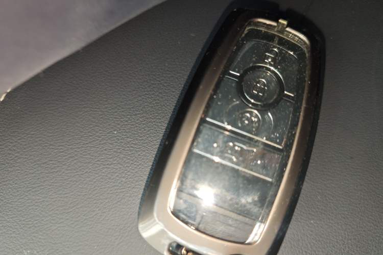 Used Lincoln Nautilus 2023 2.0T Four-Wheel Drive Luxury Edition Vehicle Key