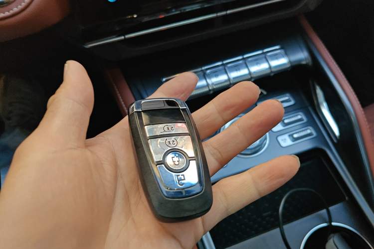 Used Lincoln Nautilus 2023 2.0T All-Wheel-Drive Zunrui Hybrid Version Vehicle Key
