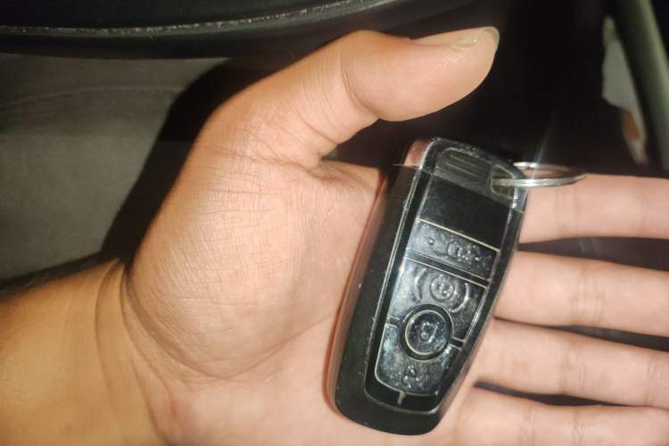 Used Lincoln Nautilus 2023 2.0T All-Wheel-Drive Luxury Edition Vehicle Key
