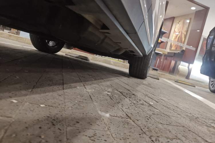 Used Lincoln Nautilus 2023 2.0T Four-Wheel Drive Zunrui Version Chassis Rear Right