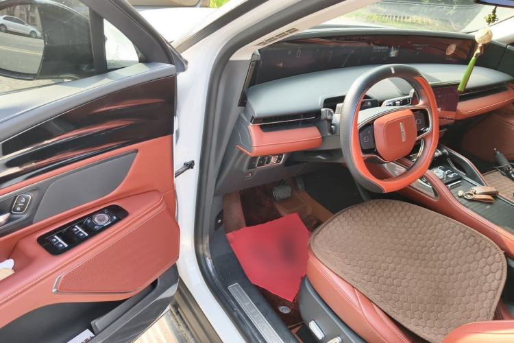 Used Lincoln Nautilus 2023 2.0T All-Wheel-Drive Luxury Hybrid Edition Driver Seat
