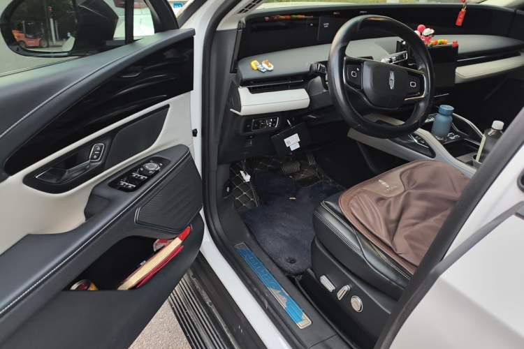 Used Lincoln Nautilus 2023 2.0T Four-Wheel Drive Luxury Edition Driver Seat