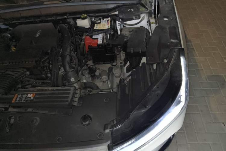 Used Lincoln Nautilus 2023 2.0T All-Wheel-Drive Luxury Edition Engine Bay Left