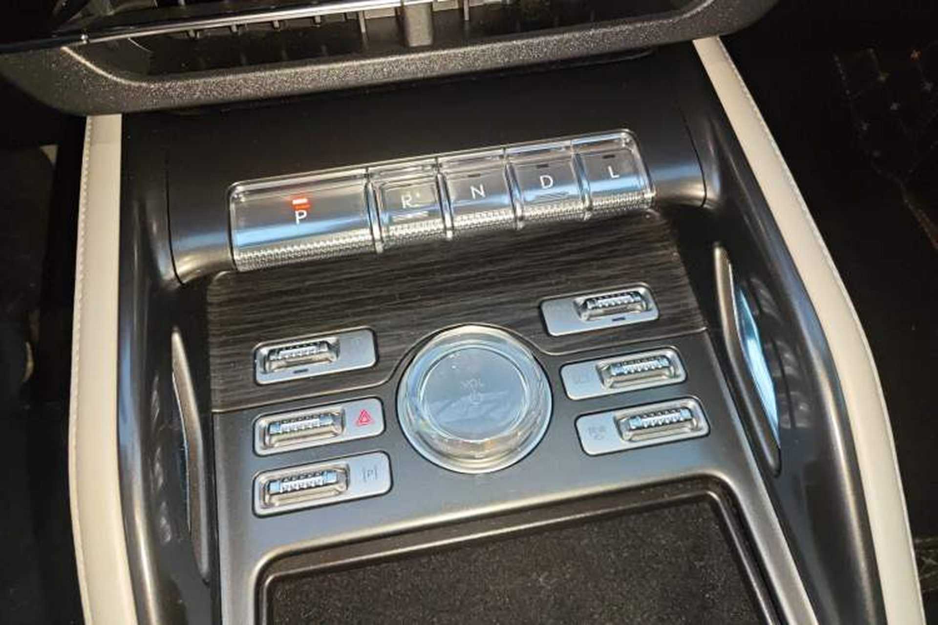 Used Lincoln Nautilus 2023 2.0T All-Wheel-Drive Luxury Edition Gear Lever