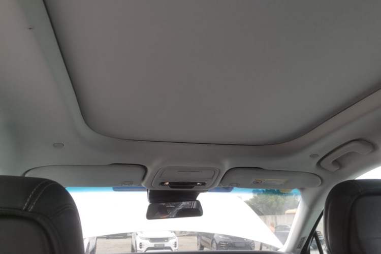 Used Lincoln Nautilus 2023 2.0T All-Wheel-Drive Luxury Edition Headliner