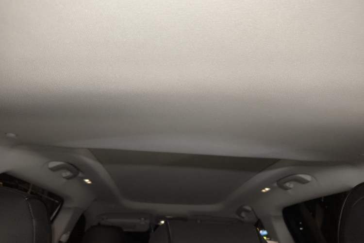 Used Lincoln Nautilus 2023 2.0T All-Wheel-Drive Luxury Edition Headliner