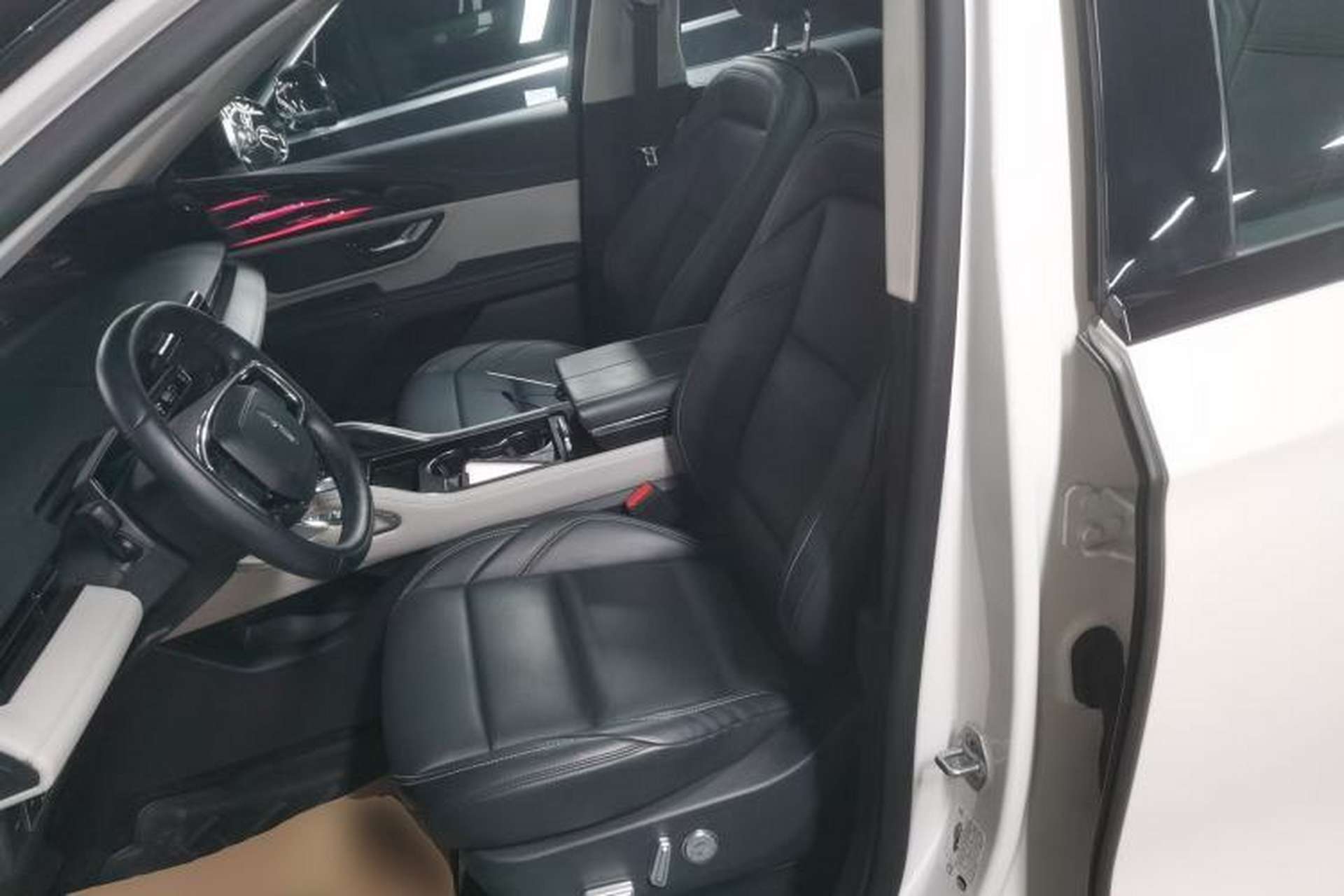 Used Lincoln Nautilus 2023 2.0T Four-Wheel Drive Luxury Edition Left Front Seat