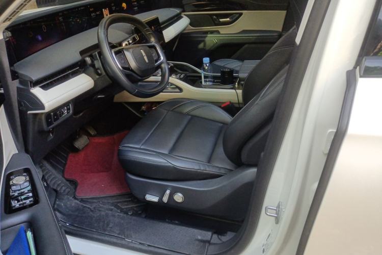 Used Lincoln Nautilus 2023 2.0T All-Wheel-Drive Luxury Edition Left Front Seat