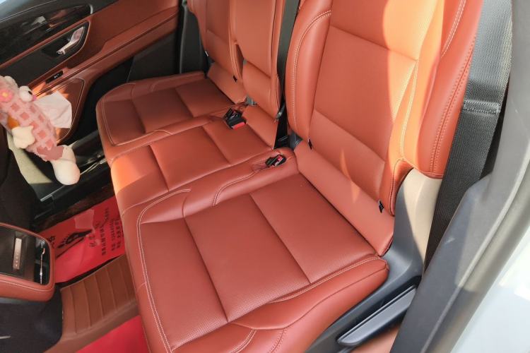 Used Lincoln Nautilus 2023 2.0T All-Wheel-Drive Luxury Hybrid Edition Left Rear Seat