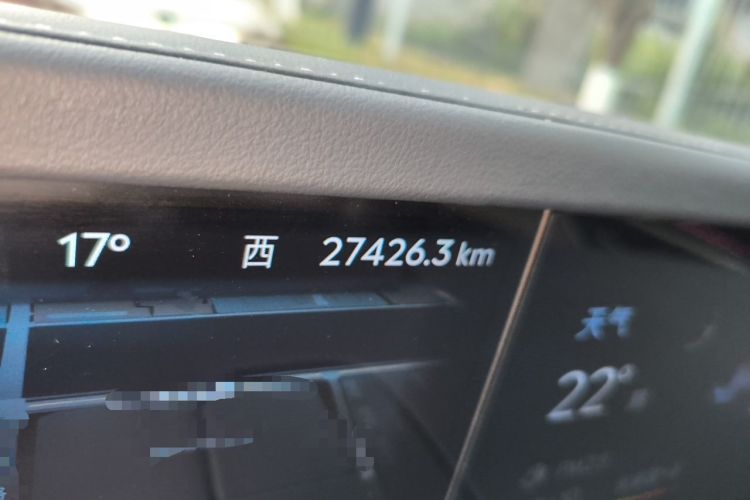 Used Lincoln Nautilus 2023 2.0T Four-Wheel Drive Luxury Edition Odometer Close Up
