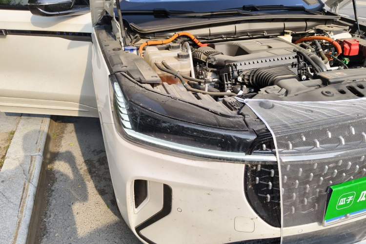 Used Lincoln Nautilus 2023 2.0T All-Wheel-Drive Luxury Hybrid Edition Right Front Headlight