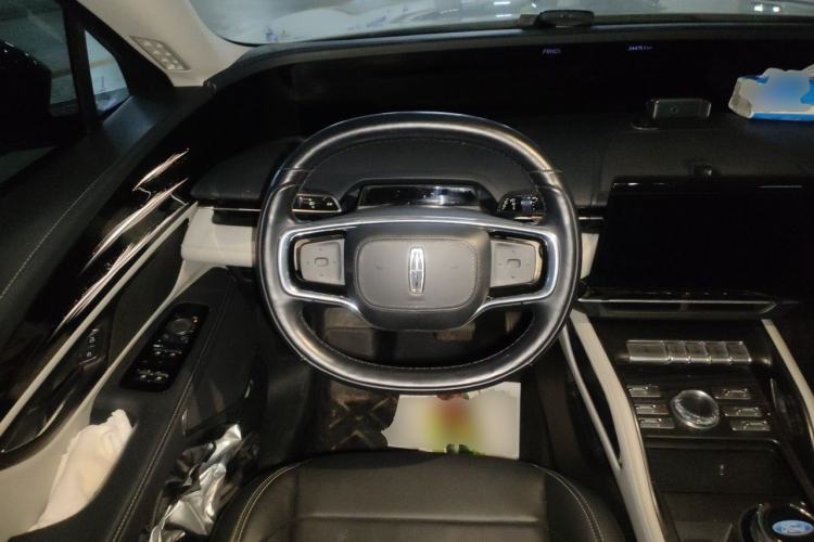 Used Lincoln Nautilus 2023 2.0T All-Wheel-Drive Luxury Edition Steering Wheel
