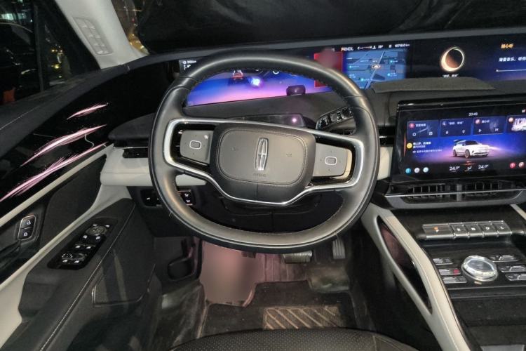 Used Lincoln Nautilus 2023 2.0T All-Wheel-Drive Luxury Edition Steering Wheel