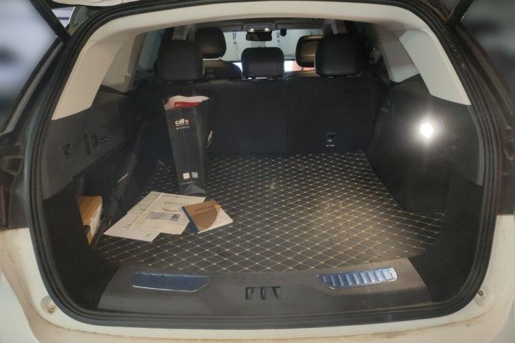 Used Lincoln Nautilus 2023 2.0T All-Wheel-Drive Luxury Edition Trunk