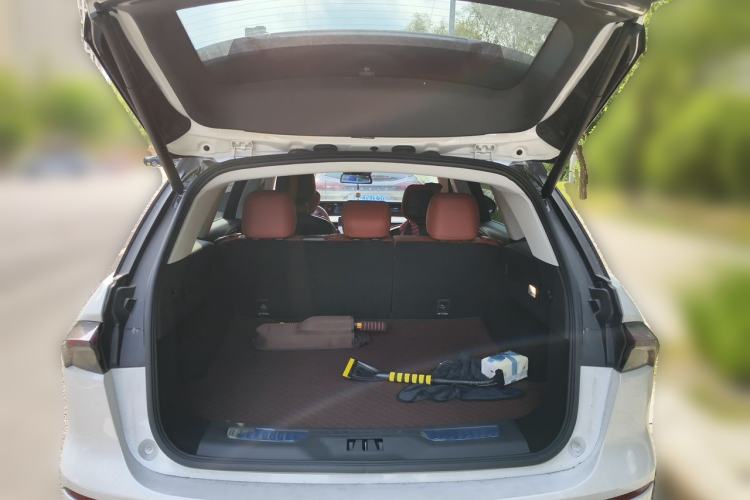 Used Lincoln Nautilus 2023 2.0T All-Wheel-Drive Luxury Hybrid Edition Trunk