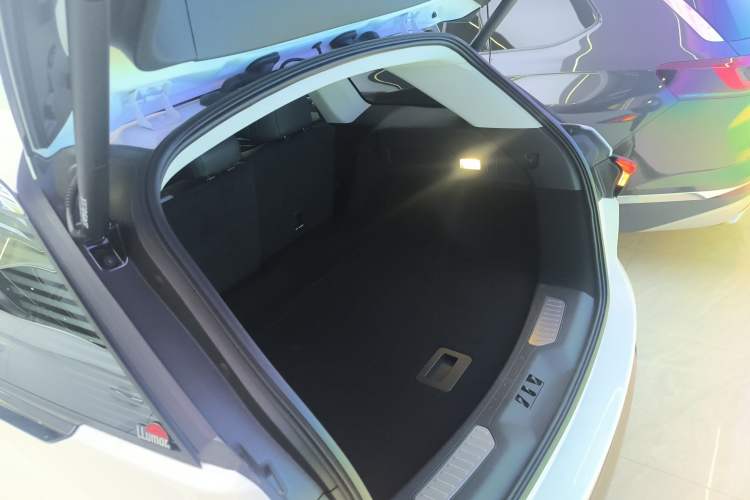 Used Lincoln Nautilus 2023 2.0T Four-Wheel Drive Zunrui Version Trunk