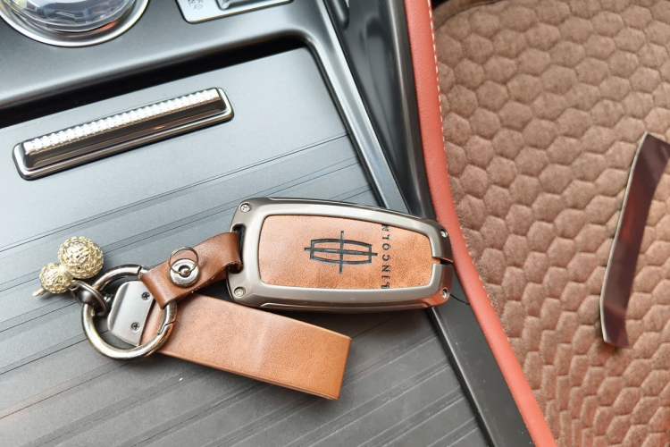 Used Lincoln Nautilus 2023 2.0T All-Wheel-Drive Luxury Hybrid Edition Vehicle Key