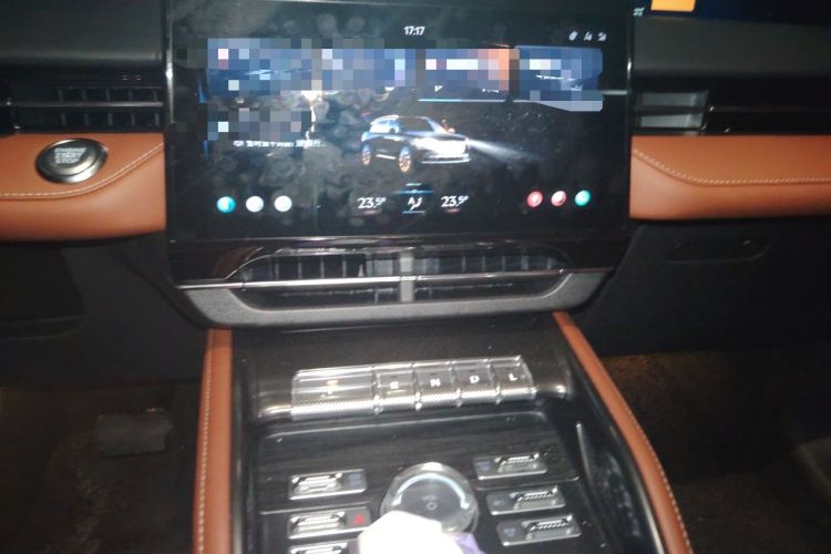 Used Lincoln Nautilus 2025 Model, Facelifted 2.0T Four-Wheel-Drive Zunyi Hybrid Version Audio And AC Panel