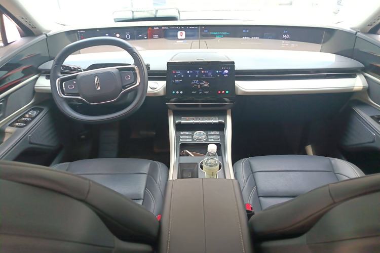 Used Lincoln Nautilus 2025 2.0T All-Wheel-Drive Luxury Hybrid Edition Center Console