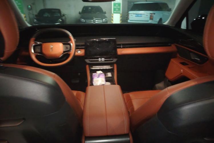 Used Lincoln Nautilus 2025 Model, Facelifted 2.0T Four-Wheel-Drive Zunyi Hybrid Version Center Console