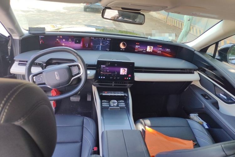 Used Lincoln Nautilus 2025 Model Facelifted 2.0T Four-Wheel Drive Zunxiang Edition Center Console