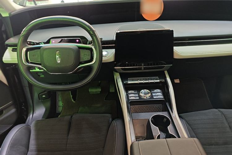 Used Lincoln Nautilus 2025 2.0T All-Wheel-Drive Zunrui Hybrid Version Center Console