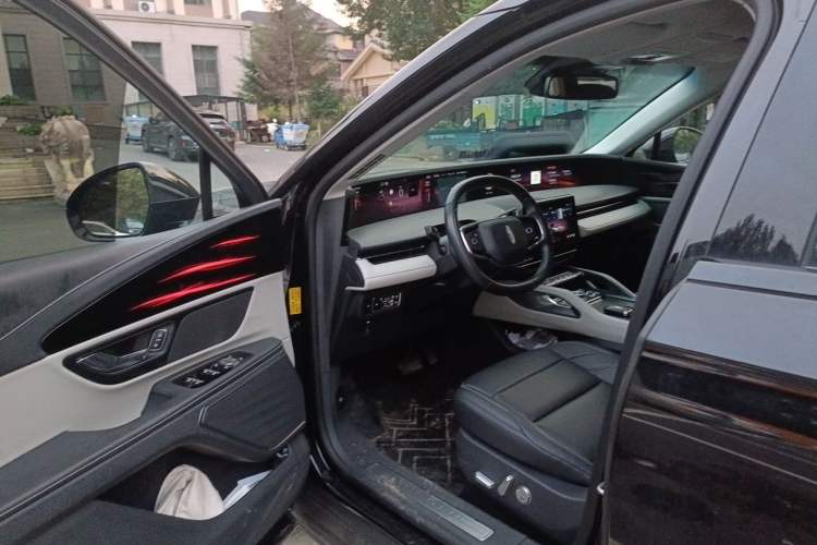 Used Lincoln Nautilus 2025 Model Facelifted 2.0T Four-Wheel Drive Zunyi Edition Driver Seat