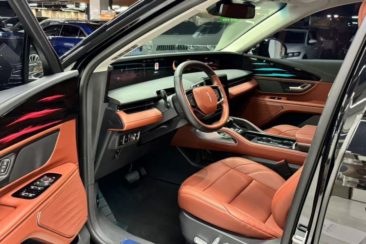 Used Lincoln Nautilus 2025 2.0T All-Wheel-Drive Luxury Hybrid Edition Driver Seat